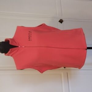 Fleece vest coral women's size M Oregon Argyle Winery Logo Size M